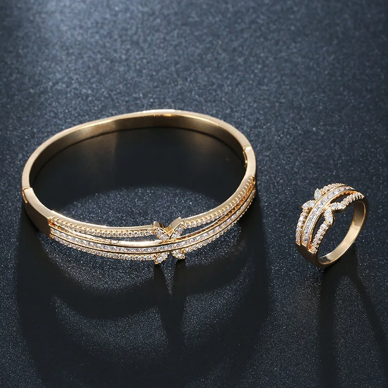 

Ladies Style Wide V-Shaped High-Quality 2-Piece AAA Zircon Bracelet Ring For Friends Birthday Party Jewelry