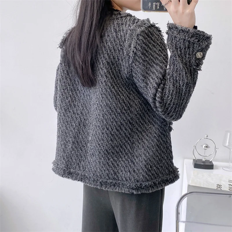 Рисунок 3 - Женское шерстяное твидовое пальто