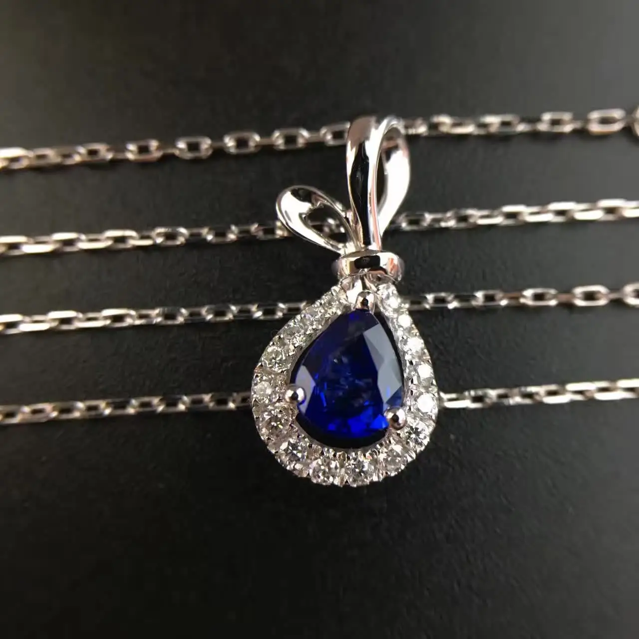 

0.589ct+0.148ct 18K White Gold Natural Sapphire and Pendant Necklace Diamond inlaid 2016 Factory Direct sapphire-jewelry