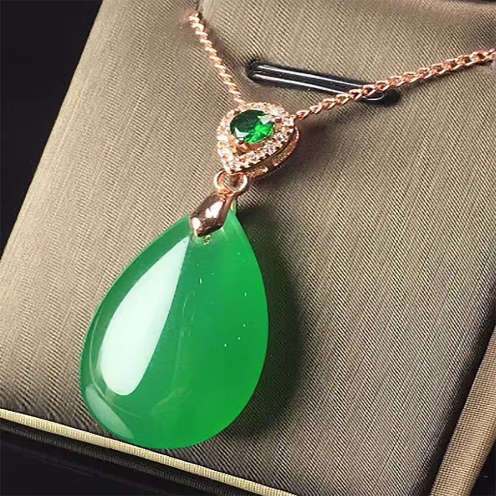 Подвеска из натурального жадеита Мьянмы Laokeng класса А полностью зеленого цвета