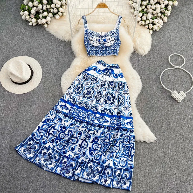

Runway Women's Skirt 2 Piece Set Off Shoulder Paded Crop Tops and Blue and White Porcelain Print Maxi Pleated Skirt Suit Outfits