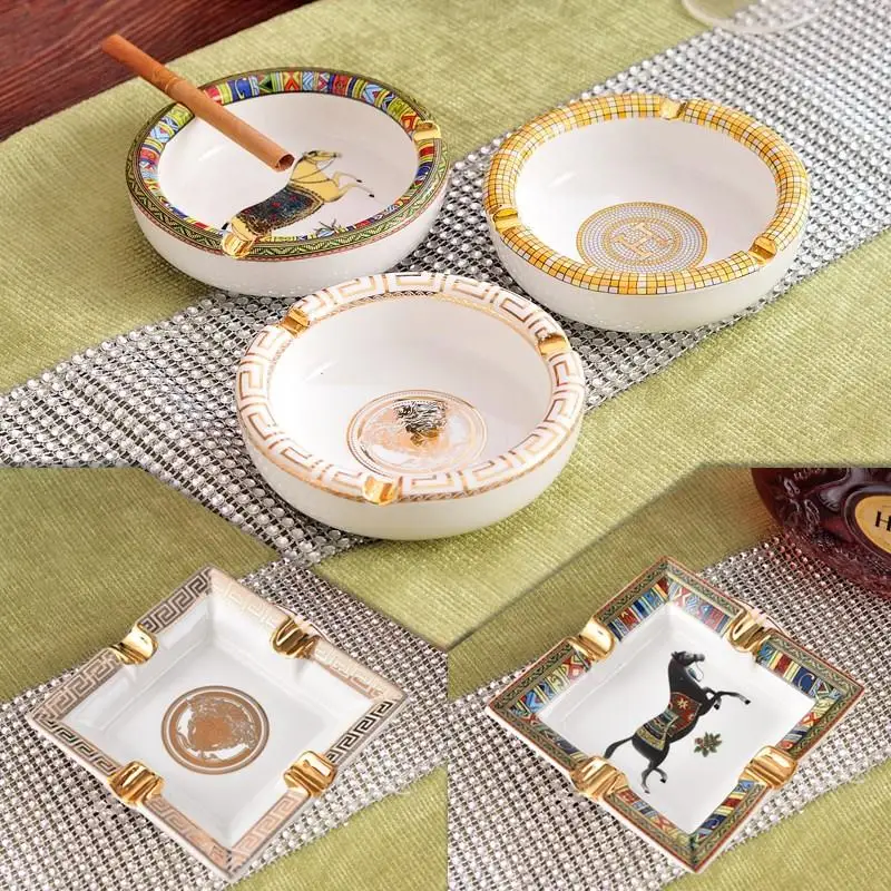 European ceramic ashtrays, high-grade small living room, office, home, new Chinese decorative pendulum