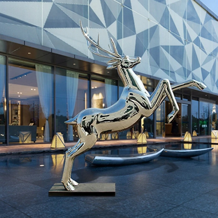 Customized Indoor Outdoor Sculpture Giant Penis Thoth Woman Body Statue