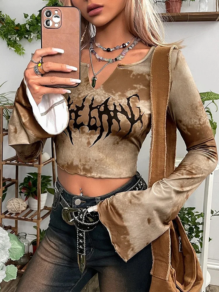 

Короткий топ в готическом стиле с принтом букв, Готическая Футболка с принтом, с длинным рукавом, V-образным вырезом, облегающая футболка, Y2K, ...