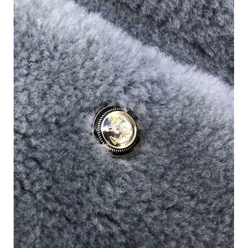 Женская короткая куртка из натуральной шерсти Повседневная теплая с V-образным