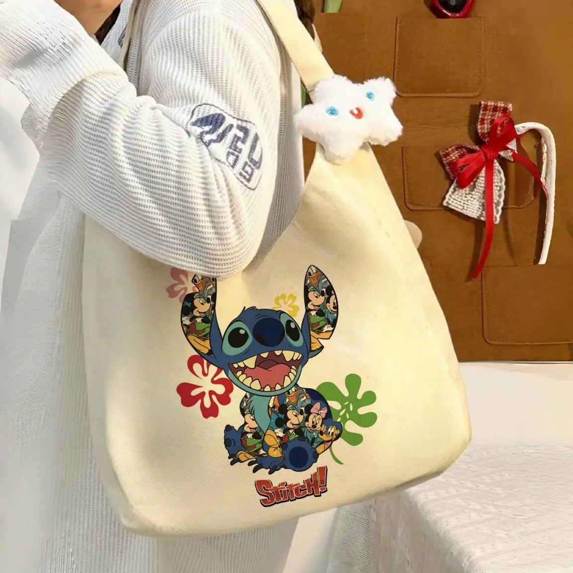 Новинка 2024 сумка на одно плечо с мультяшной вышивкой большая вместительная