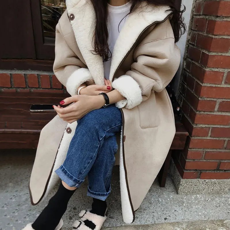 Clothland Women Elegant Thick Fur Coat Reversiable Double Wear Long Sleeve Pockets Female Winter Long Jacket CA474