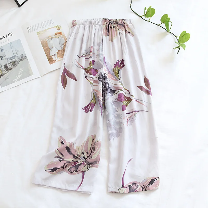 New Summer Cropped Pants Ladies Shorts Artificial Cotton Loose Casual Large Floral Home Pants Cute Bottoms Woman