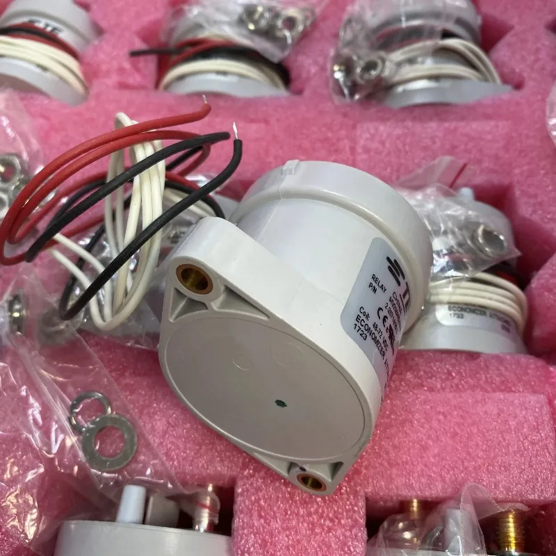 Фото Контактор реле EV200HAANA 1-1618002-8 HVDC с контактным элементом обратной связи №4