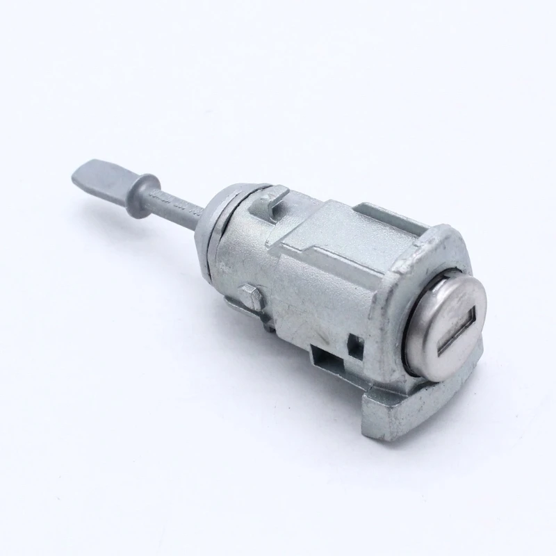 Левый и правый цилиндр замка двери автомобиля с ключом OE: 604837167 604837168 для Golf 4 Fabia