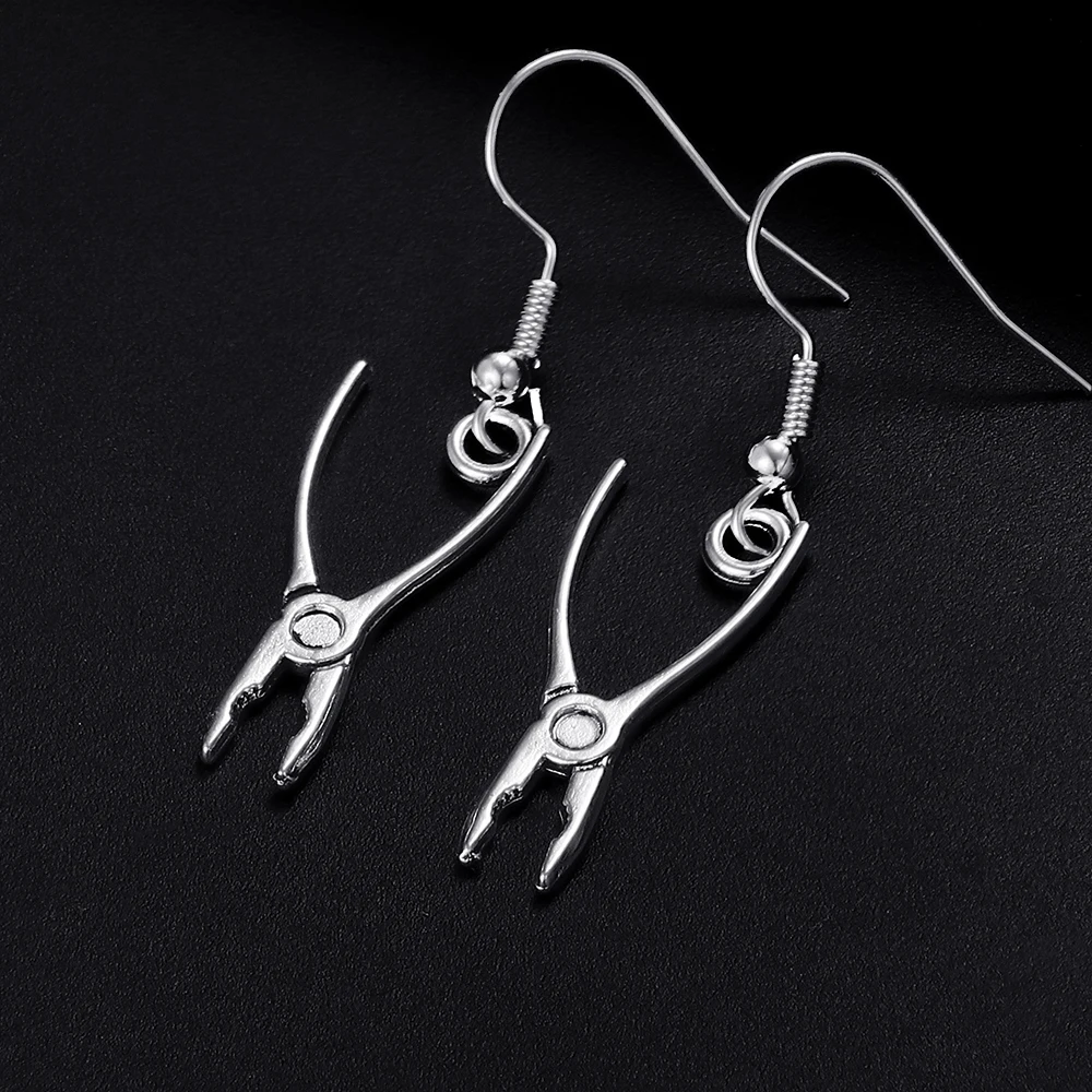

Trendy Vintage Pliers Shape Dangle Antique Silver Plated Earrings for Women and Man Retro Cute Punk Drop Earrings Jewelry