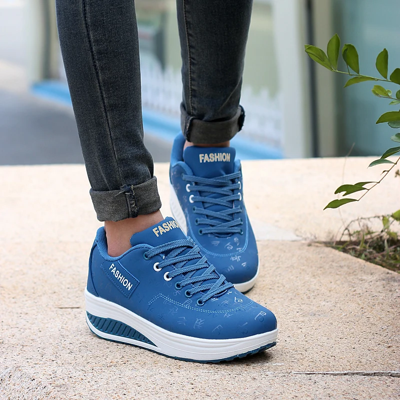 Women Shake Shoes Fashion Ladies Vulcanized Walking Platform Shoes Wedge Sneakers