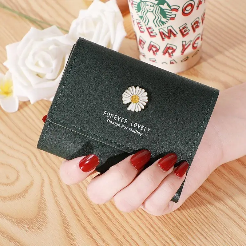 

Cute Daisy Fashion Lady Wallet Short Small Three Fold Wallet Multi-card Card Bag