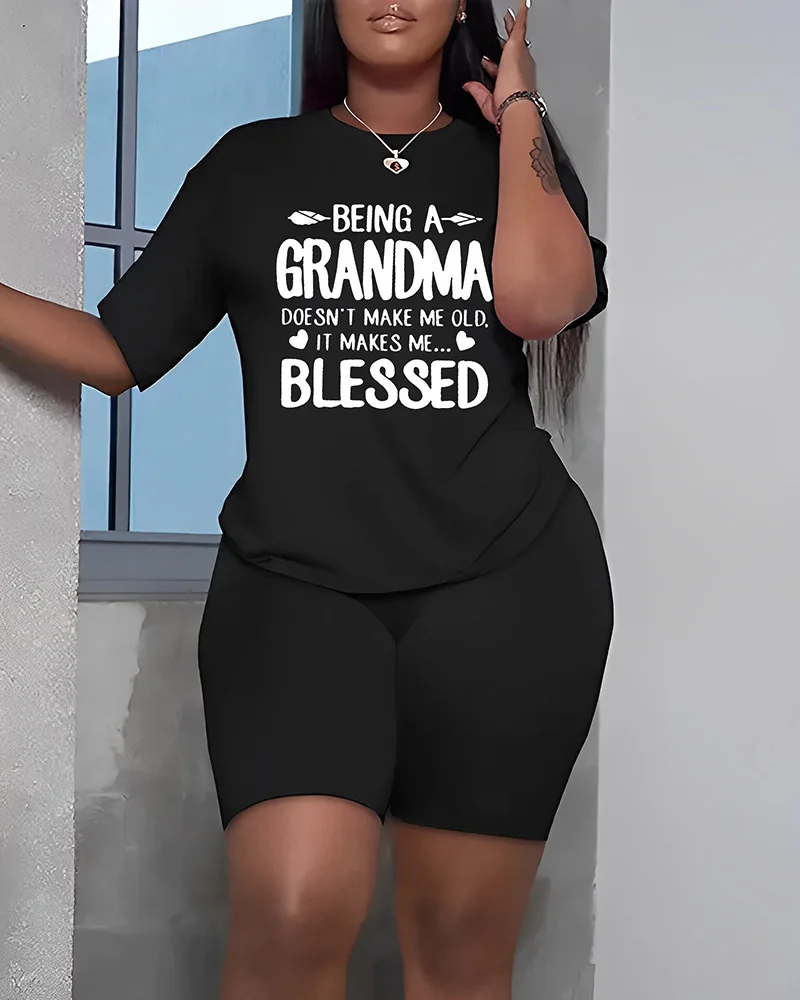 

Slogan Print Top & High Waist Shorts Set