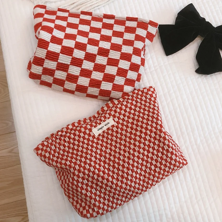 Korean Women's Cosmetic Bag Case Canvas Red Plaid Makeup Bag Fabric Travel Toiletry Bag Zipper Beauty Brush Organizer Clutch