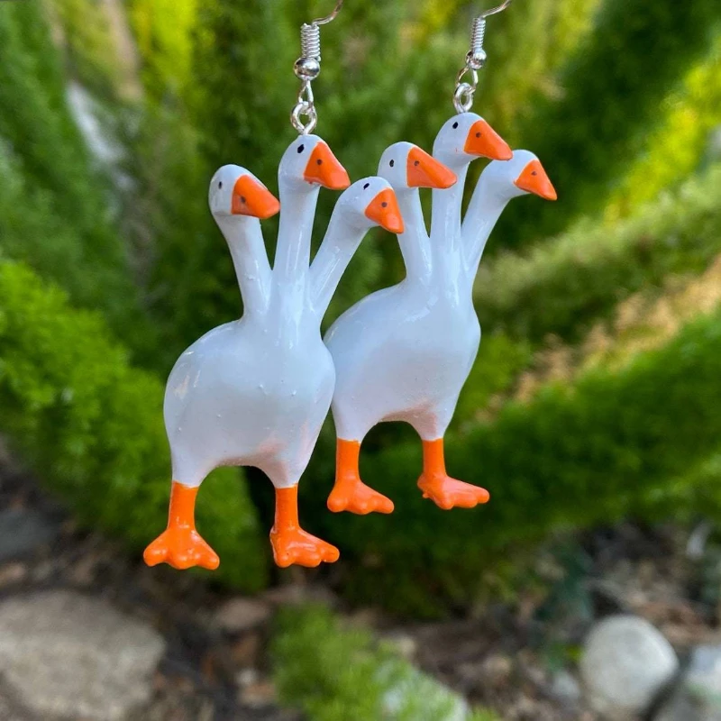 

Creative Cute Three-headed Goose Pendant Ear Hook New Fashion and Interesting Girl Gift White Goose Earring Jewelry