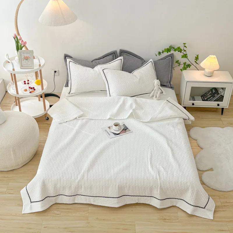 

Korean Style Quilting Air-conditioning Thin Comforter Princess Bubble Yarn Quilted Quilt for Summer Skin-friendly Double Blanket