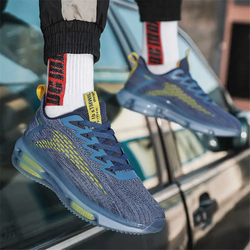 Противоскользящая серая летняя обувь мужские кроссовки качественные Besket Man