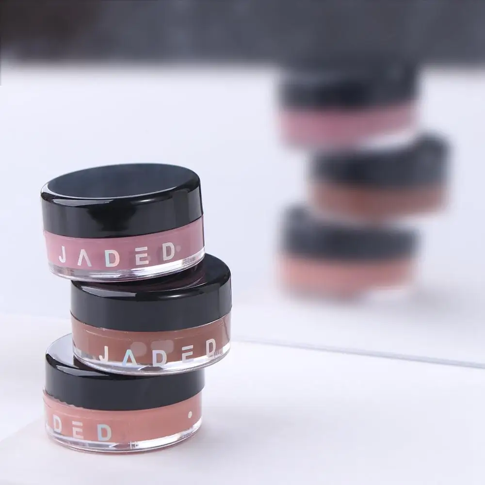 Матовые кремовые тени для век дымчато-фиолетового цвета увлажняющие с