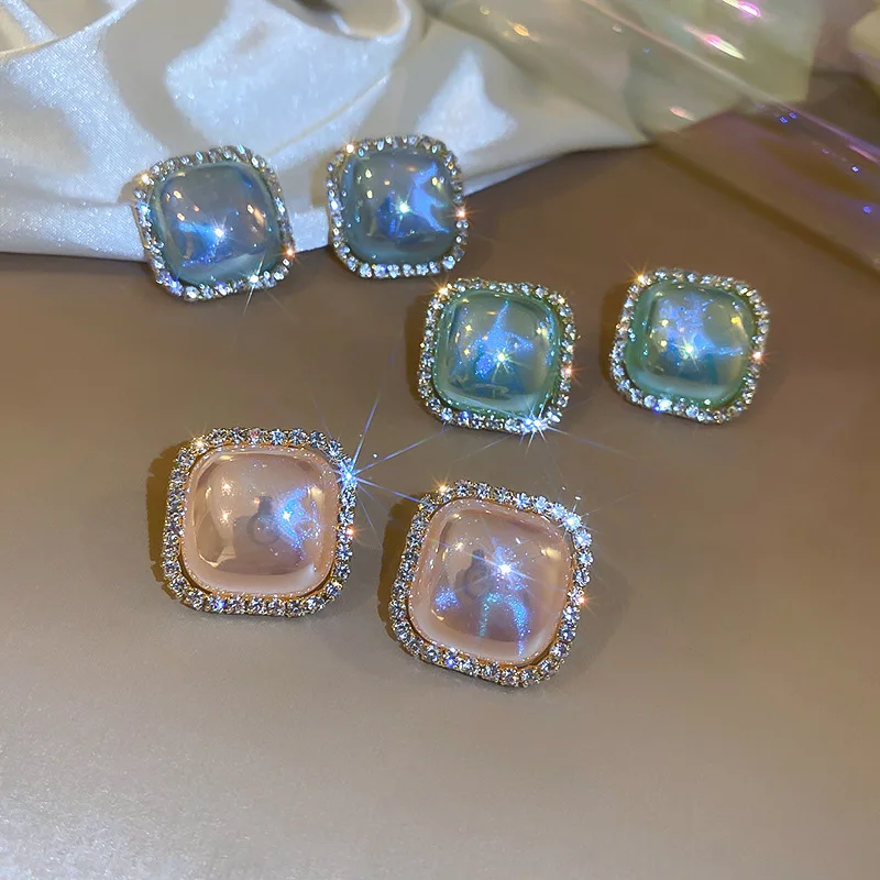 

New Luxury Designer Trendy Colour Pearl Square Stud Earrings For Women Party Fashion Bijoux Rhinestone Boucles d'oreilles Gifts