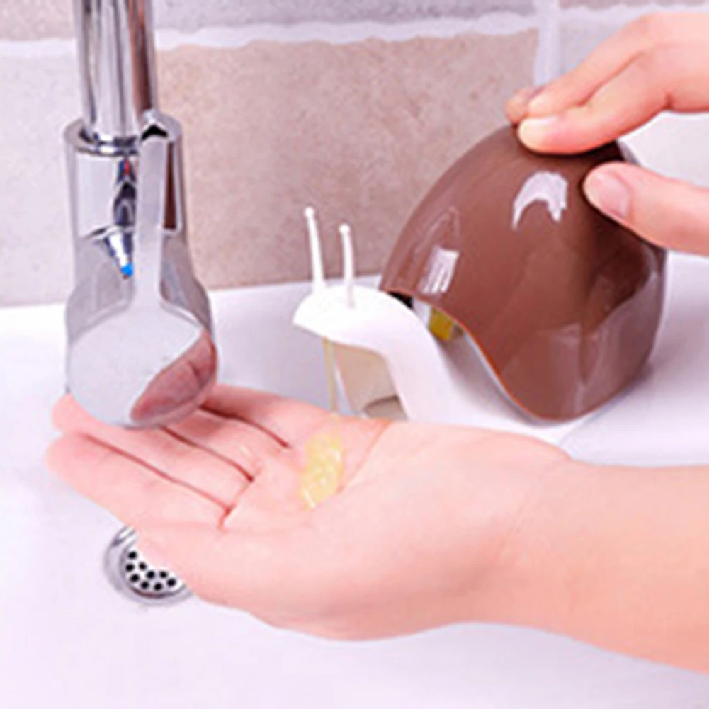 

Material Soap Dispenser Snail Shape Press Type Liquid Home Bathroom Shampoo Lightweight Portable Convenient Lotion Bottle