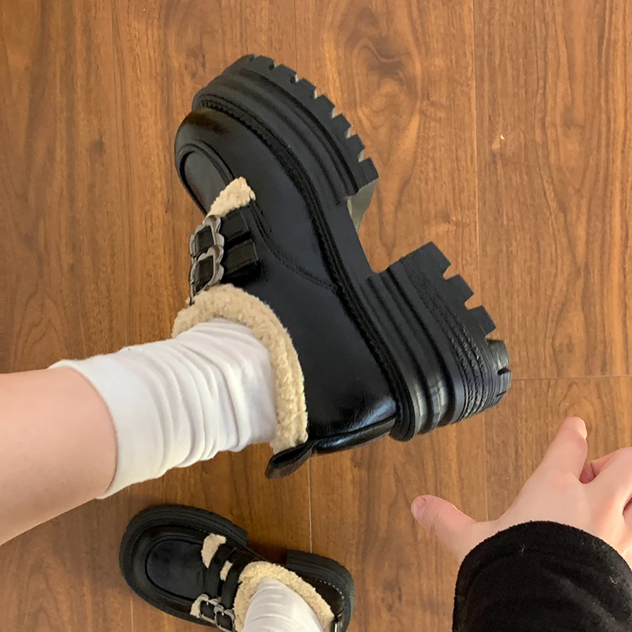 Женская обувь в стиле ретро сабо осенние лоферы на платформе с мехом оксфорды