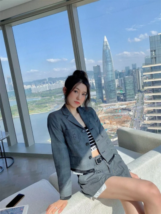 

124875 Fashion Classic Trendy Luxury Design 3D Letter Logo Embroidered Fake Two Women Spring Autumn Plaid Suit Jacket Coat