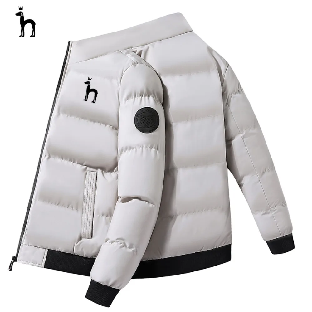 Рисунок 3 - Ветровка HAZZYS, зима 2023, модная