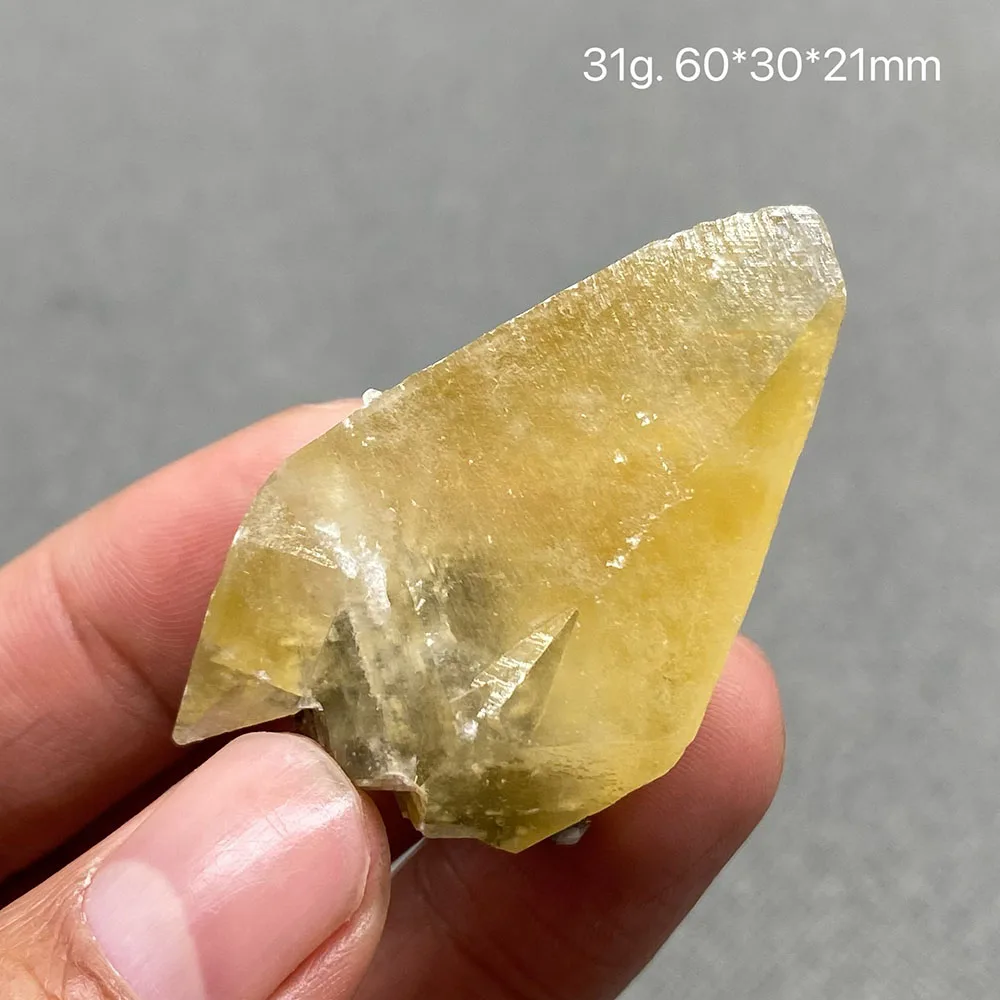 Подвеска из желтого кальцита