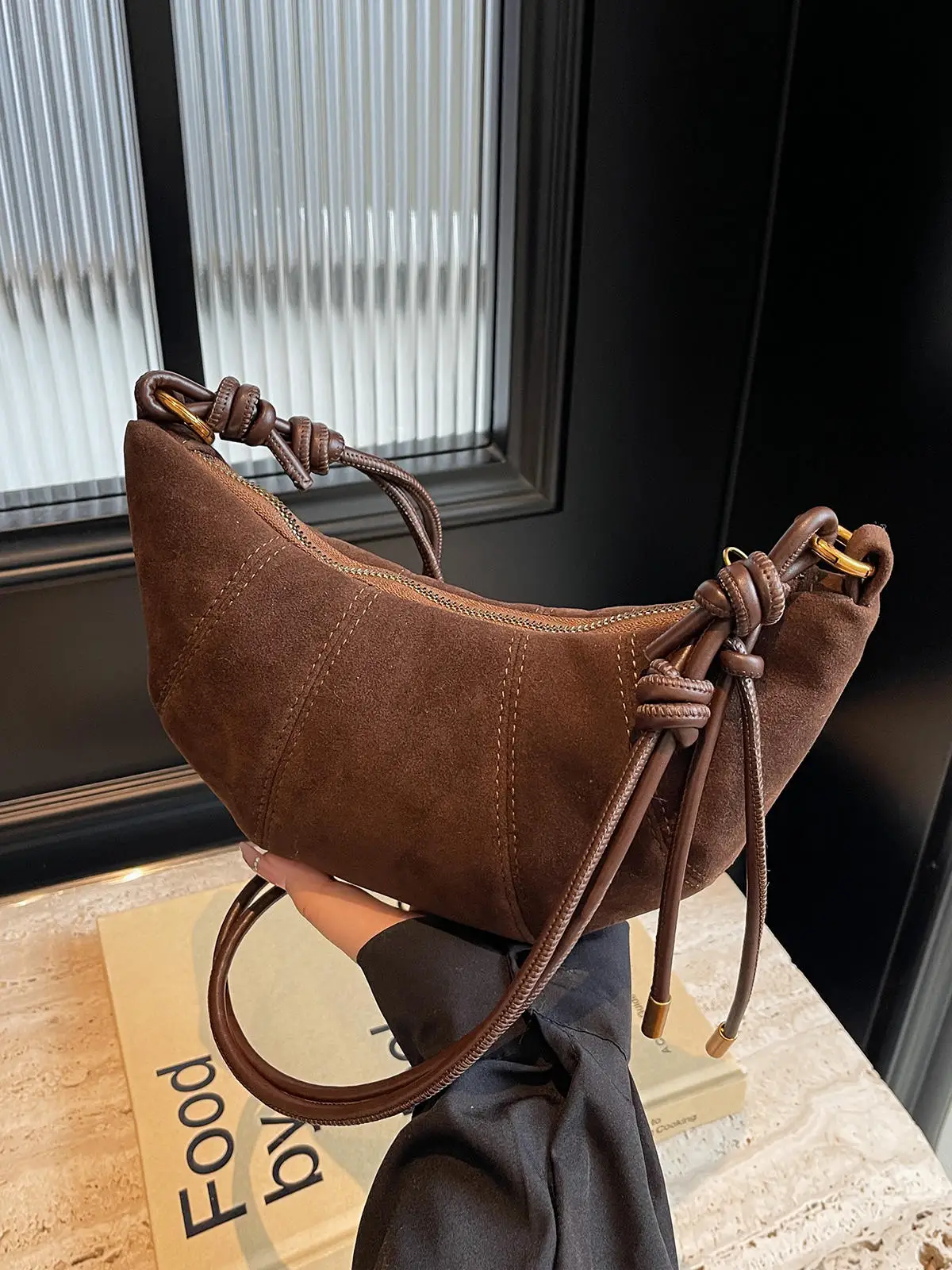 Осенне-зимние женские мягкие сумки на плечо винтажные однотонные универсальные