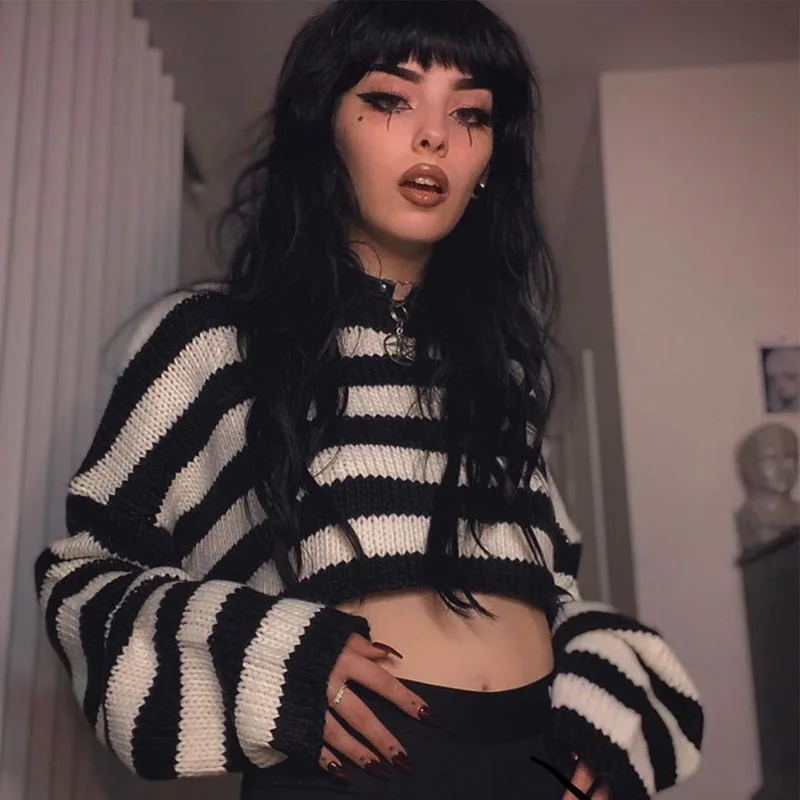 

Spring Autumn Loose Casual Women Sweater Black White Stripe Pattern Round Collar Knitted Crop Tops Fashion Style