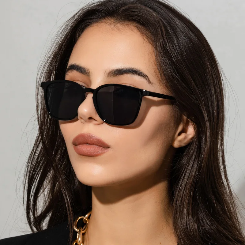 

DYTYMJ Retro Simple Sunglasses Women/Men Fashion Trend Square Eyeglasses Women High Quality Glasses Men UV400 Gafas De Sol Mujer