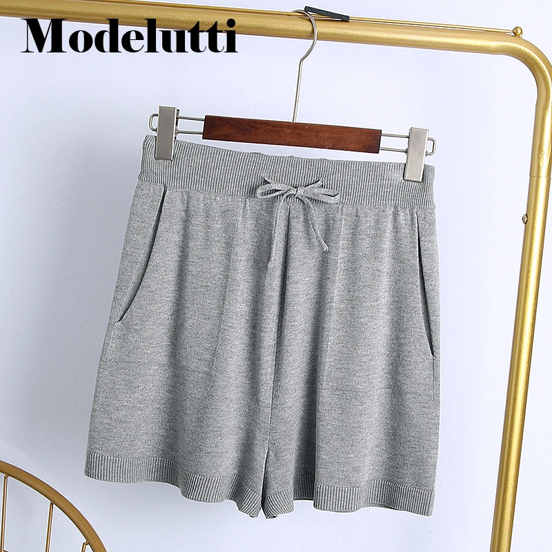 

Modelutti 2023 New Spring Summer Fashion Knitted Shorts Elastic Waist Casual Temperament Women Solid Color Simple Bottoms Female