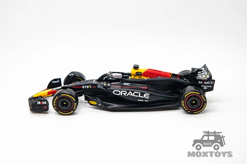 Литая под давлением модель автомобиля Bburago 1:43 Oracle Racing RB20 Bahrain GP
