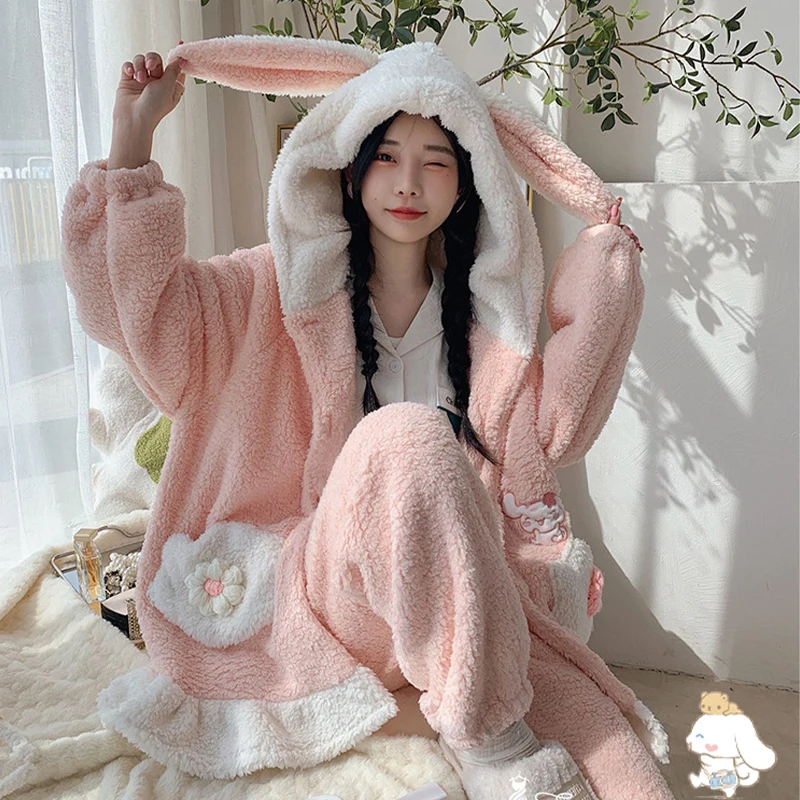 

Мультфильм Sanrios Cinnamoroll плюшевая одежда для сна Симпатичная зимняя утепленная бархатная Пижама кораллового цвета Домашняя одежда Рождественский подарок