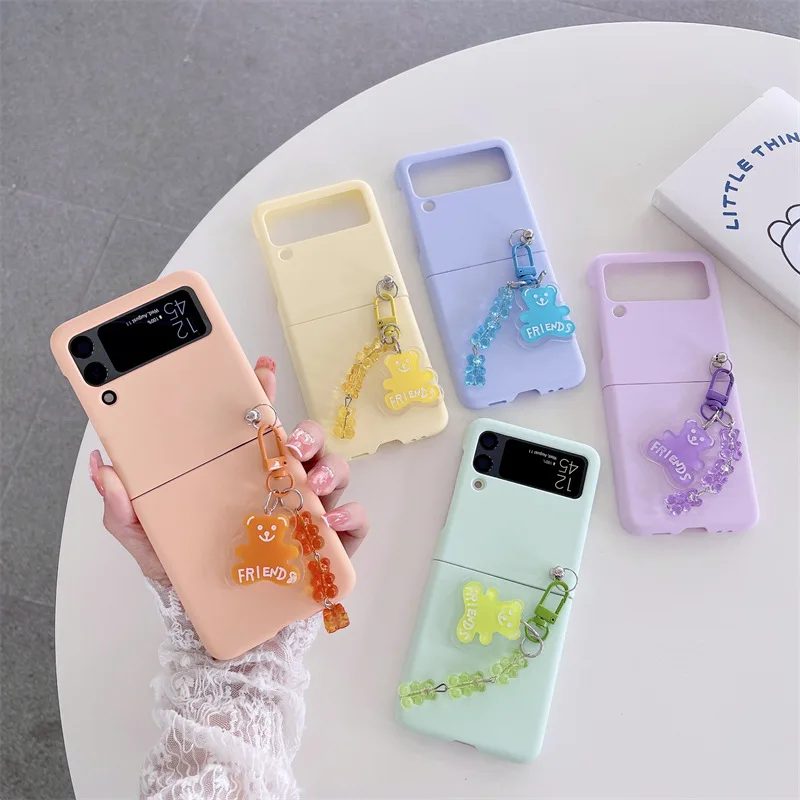 

Bear Chains Macaroon Color Phone Case for Samsung Galaxy Z Flip 3 5G Hard PC Back Cover for ZFlip3 Case Protective Shell
