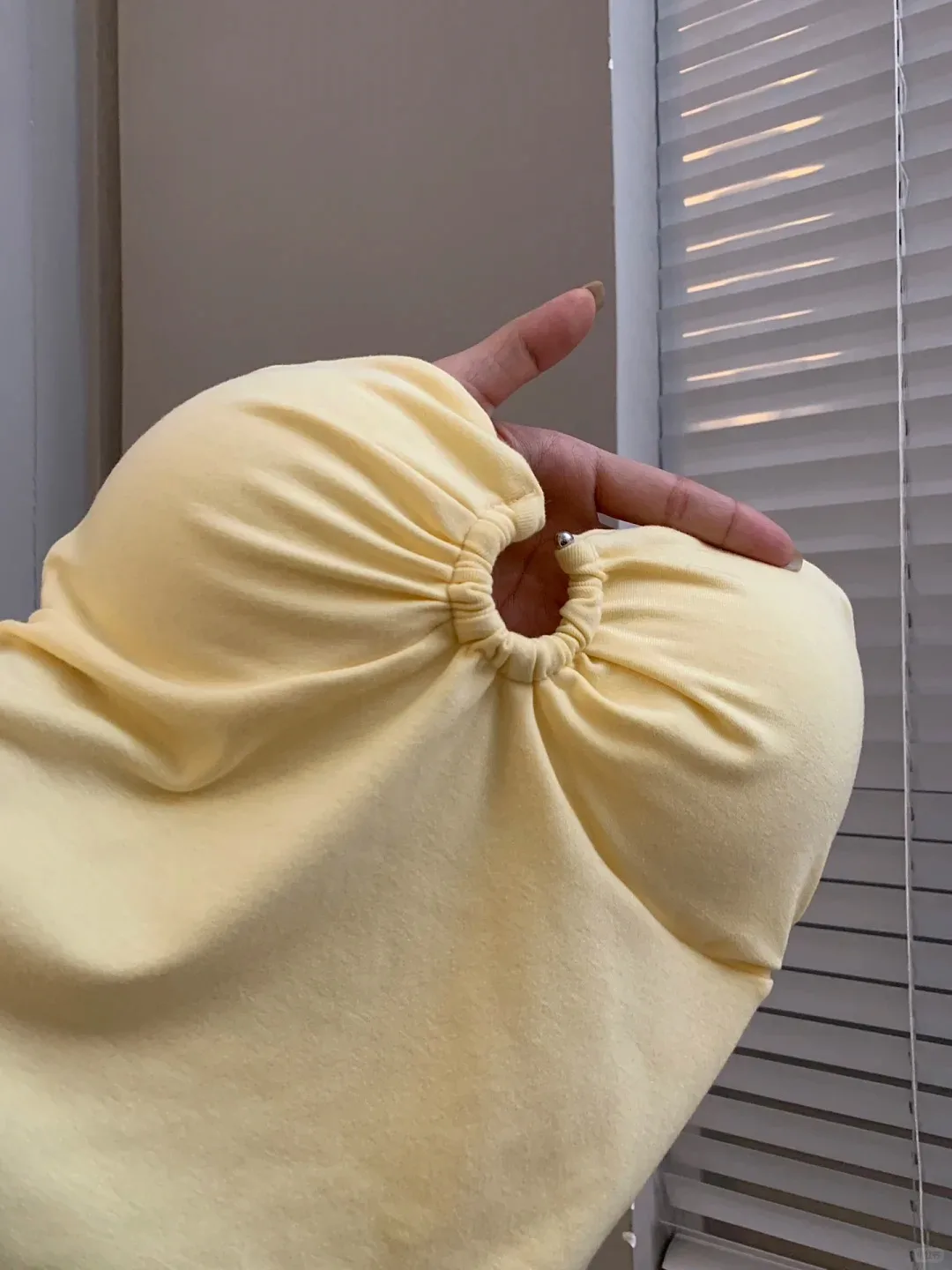 Foamlina женский летний модный желтый топ пикантный металлический круглый вырез без