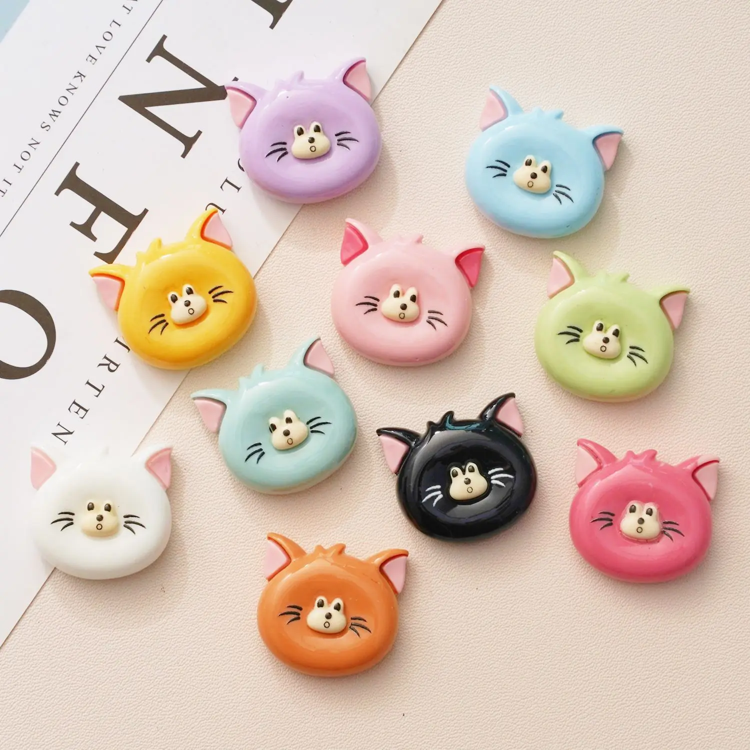 

Бесплатная доставка, 100 шт./партия, новинка, милые полимерные мини-заколки для волос с плоской задней стороной из мультфильма, украшения для свадьбы «сделай сам», аксессуары LSR188