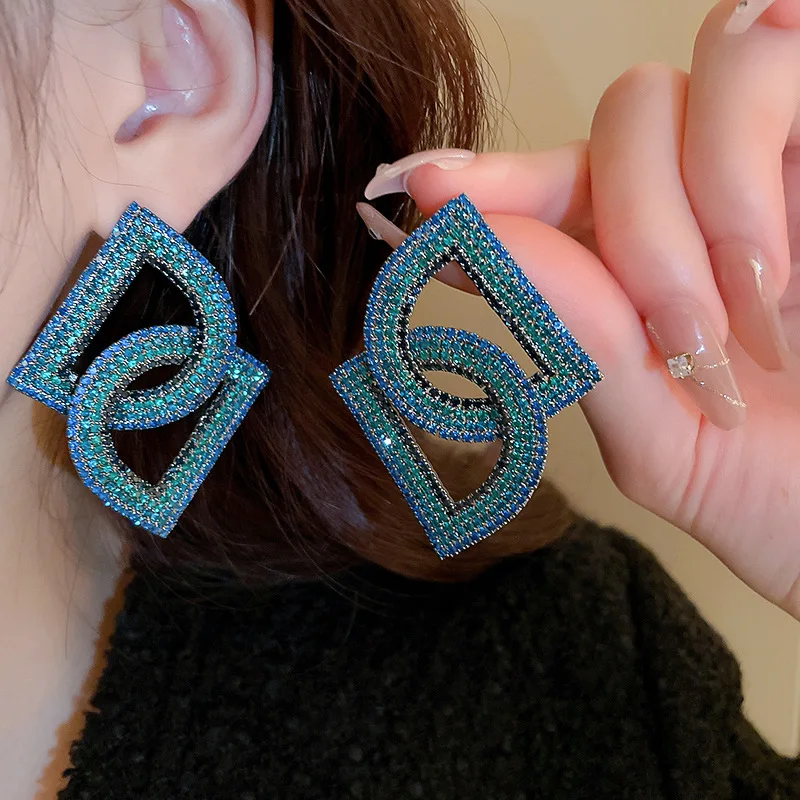 

Full Rhinestone Oversize Earrings For Women Luxury Designers European Style Exaggerate Party Wedding Ear Jewellery