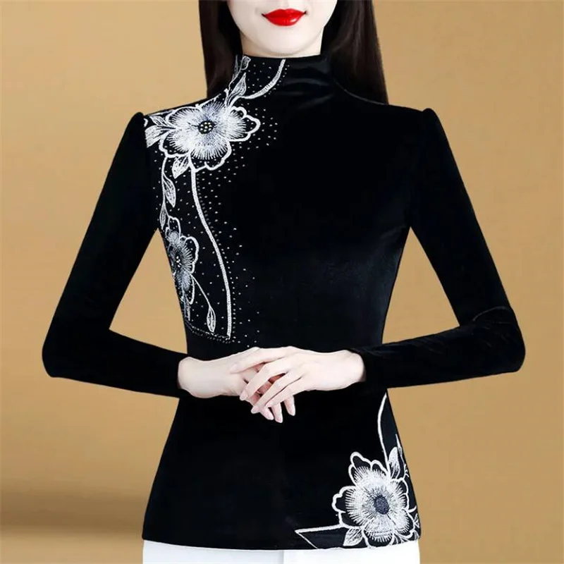 

Футболка женская с вышивкой и чокером, приталенный теплый топ в Корейском стиле, блестящий сверкающий джемпер, повседневная одежда для женщ...