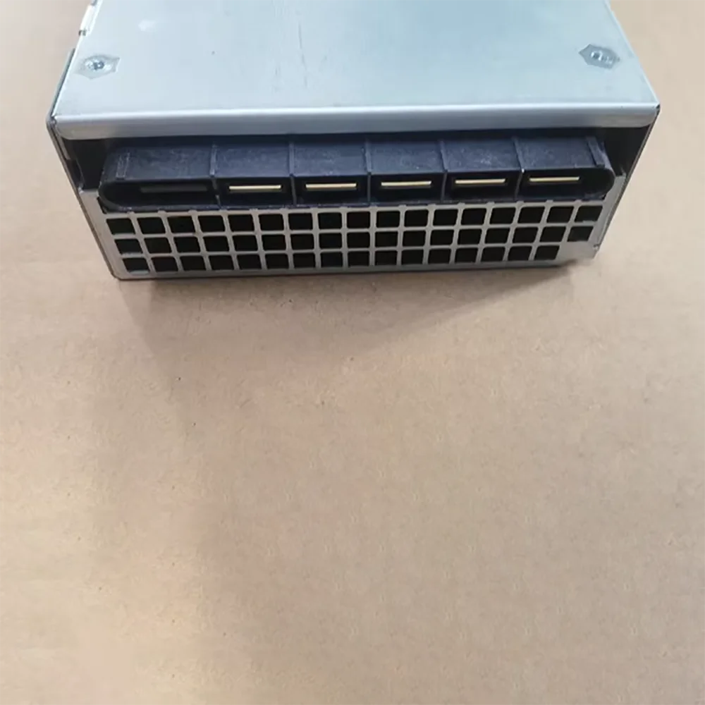 Для импульсного источника питания CISCO C9K-PWR-930WDC-R