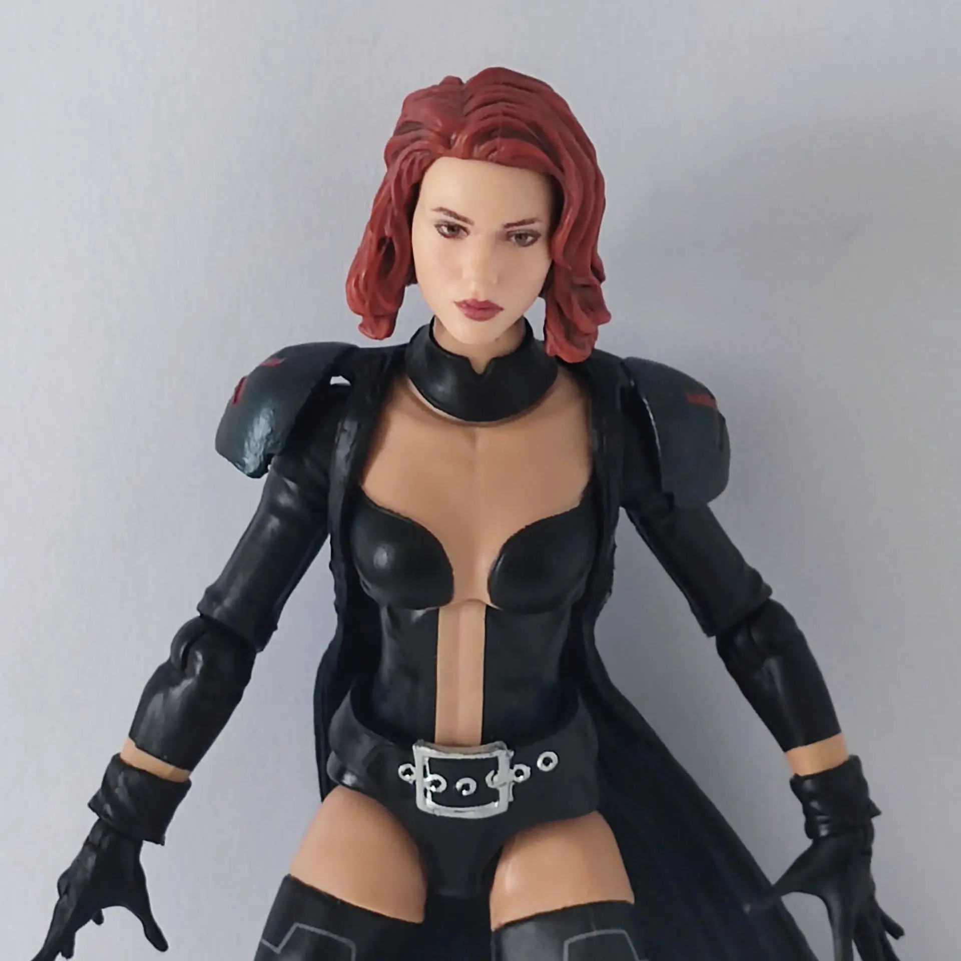 Фото Свободная фигурка Marvel Legends Black Queen With Black Widow's Wrong Head 6 дюймов №4