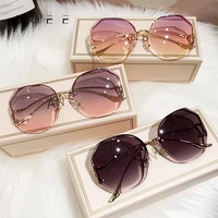 2022 fashion tea gradient sunglasses women ocean water cut trimmed lens metal curved temples sun glasses female uv400