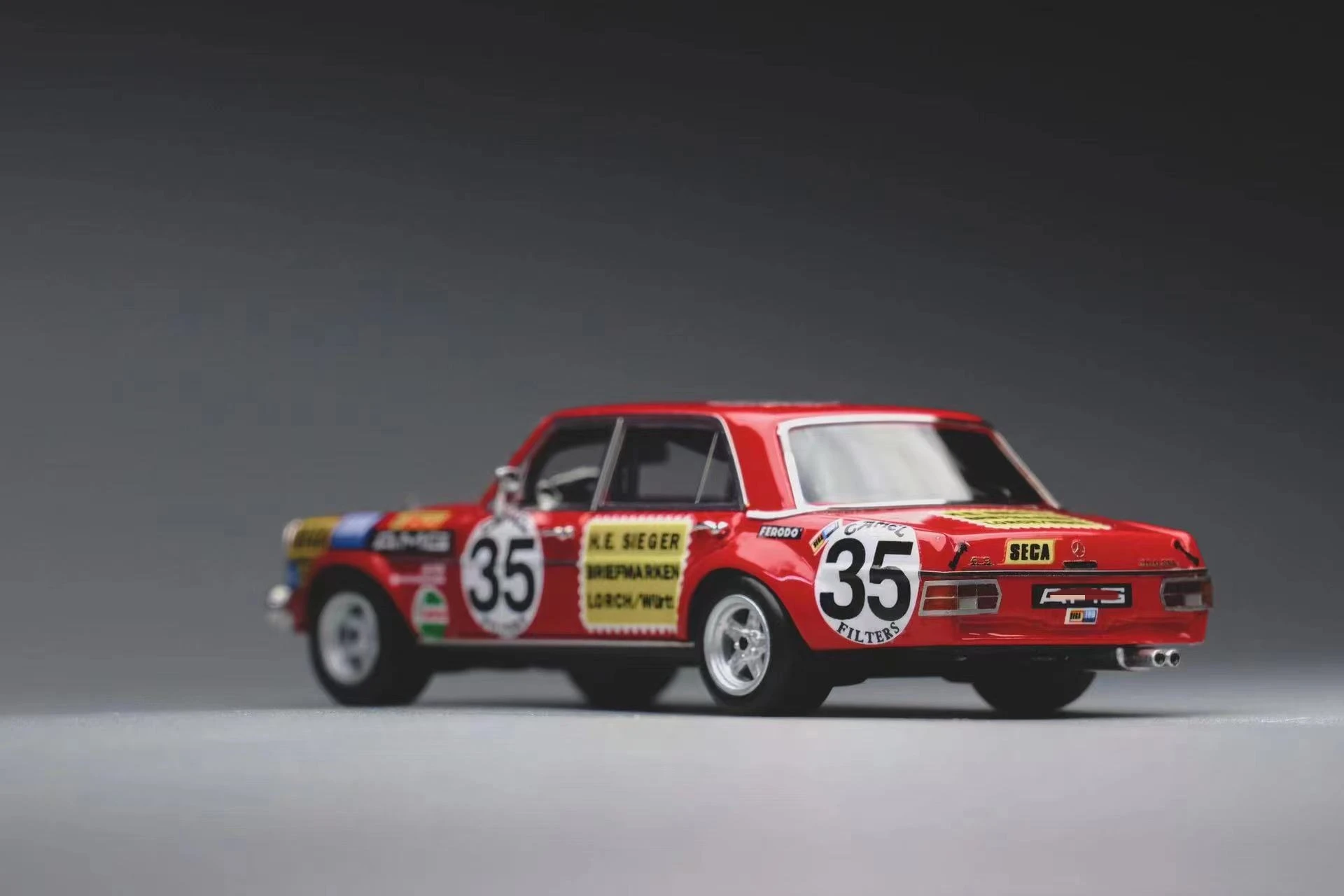 

Запасы: GOC 1/64 Be NZ 300SEL 6,8 Red Pig, модель автомобиля из смолы ограниченная по 999 шт. в сентябре 2022