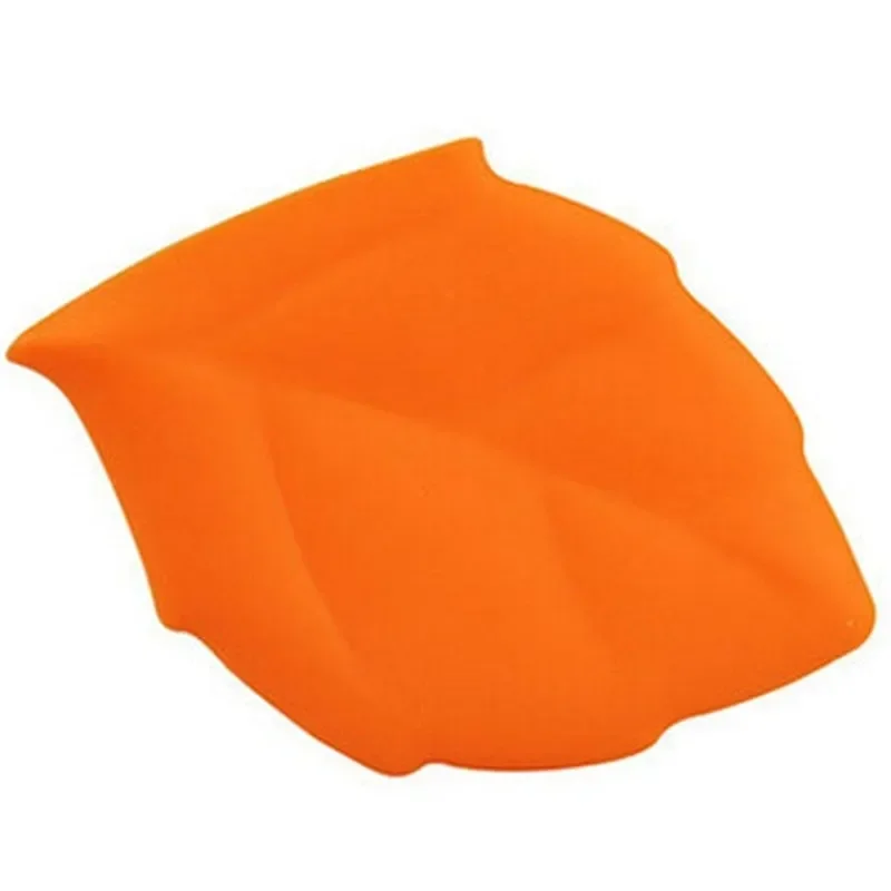 

Портативная силиконовая чашка для чистки зубов с кленовым листом