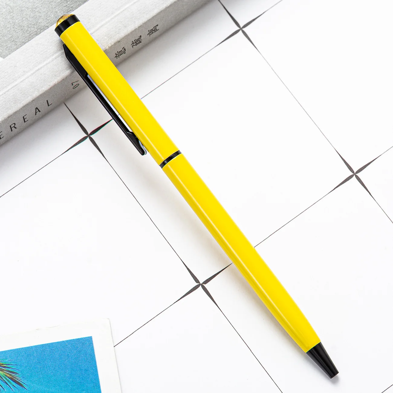 

Металлическая шариковая ручка