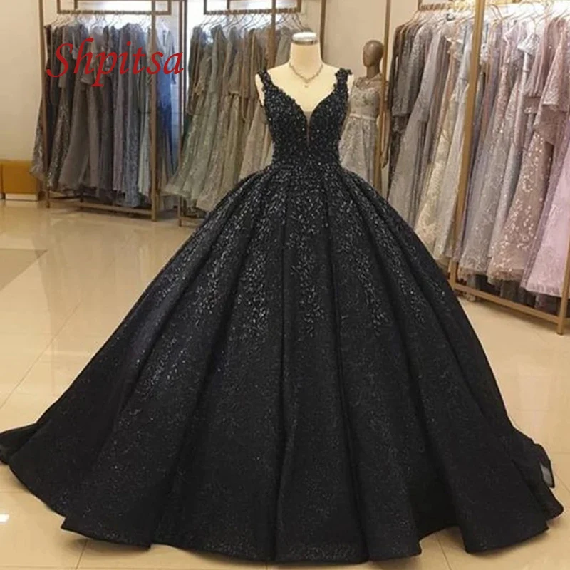 

Elegant Black Lace Quinceanera Dresses Ball Gown Puffy Plus Size Women Masquerade Long Prom Sixteen Sweet 16 Dress for 15 Years