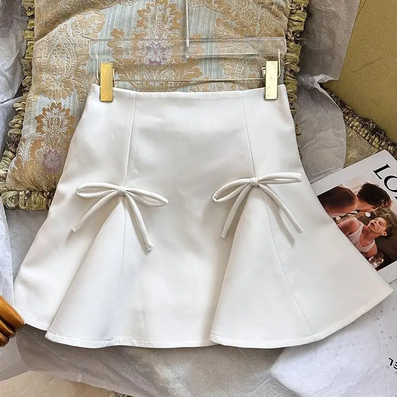 

Brand Fashion Lotus Leaf Swing High Waisted Bow A-Line Skirt Ladies White Sweet Leg Length Short Skirt 2023 Autumn New