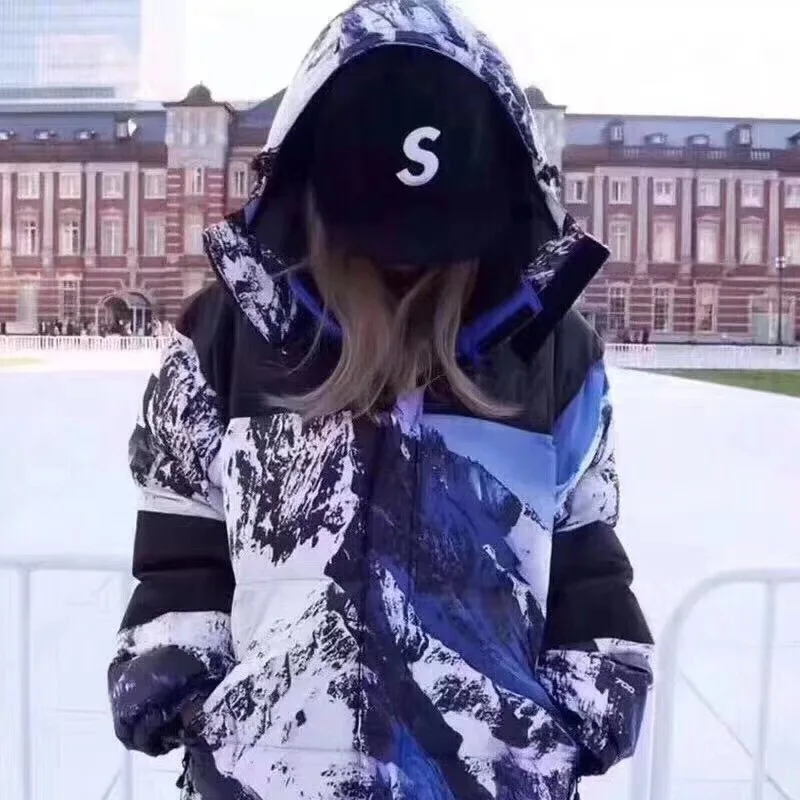 

Sports Down Jacket Brave the End of the World Snow Mountain Down Jacket Men and Women Jointly Named Couples Warm Outdoor Jacket