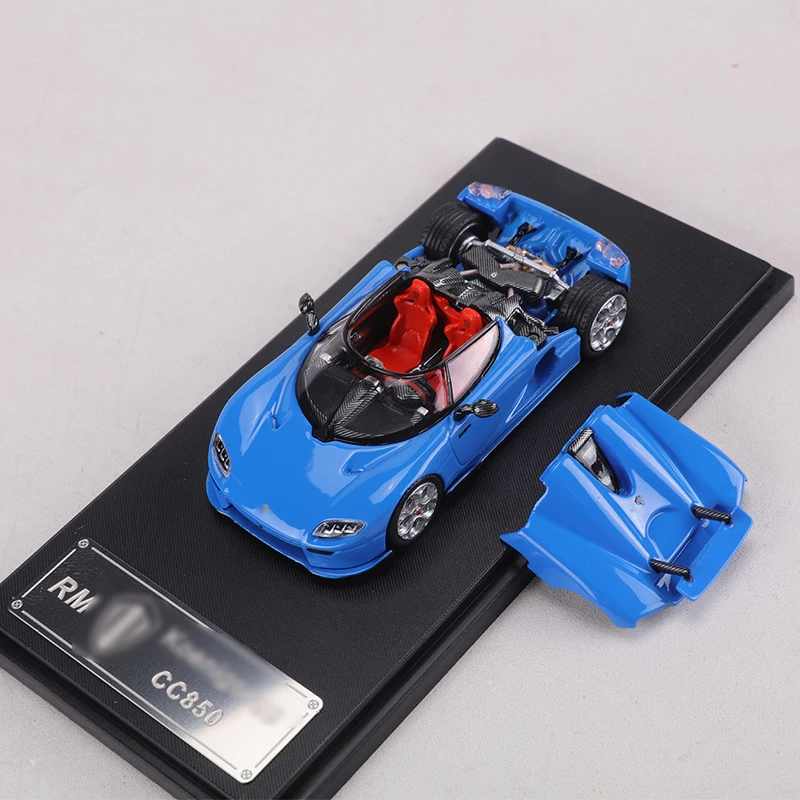 Фото Модель автомобиля RM MODEL 1:64 CC850 из литого под давлением сплава. Капот двигателя можно открывать. №1